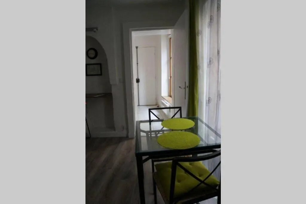 Vip Apartments 0*, Paris